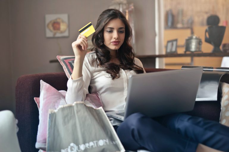 Los nuevos hábitos de los consumidores en compras online
  