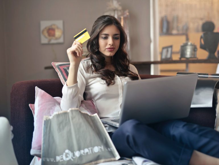 Los nuevos hábitos de los consumidores en compras online
  